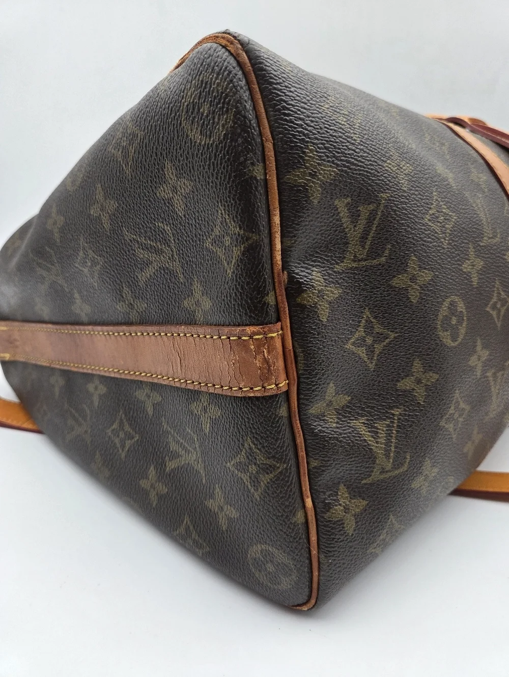 LOUIS VUITTON Monogram Keepall Bandouliere 45 Boston Bag.